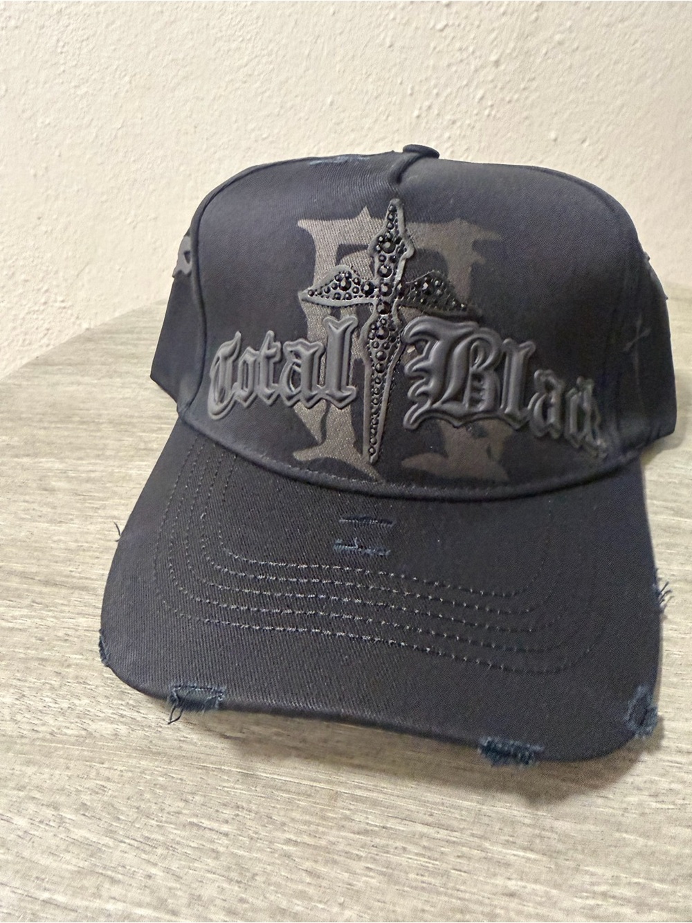 “Total Black” Embellished Cross Black Baseball Cap